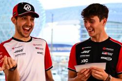 开云体育app-包含哈斯车队逆转红牛车队，皮亚斯特里刷新纪录的词条