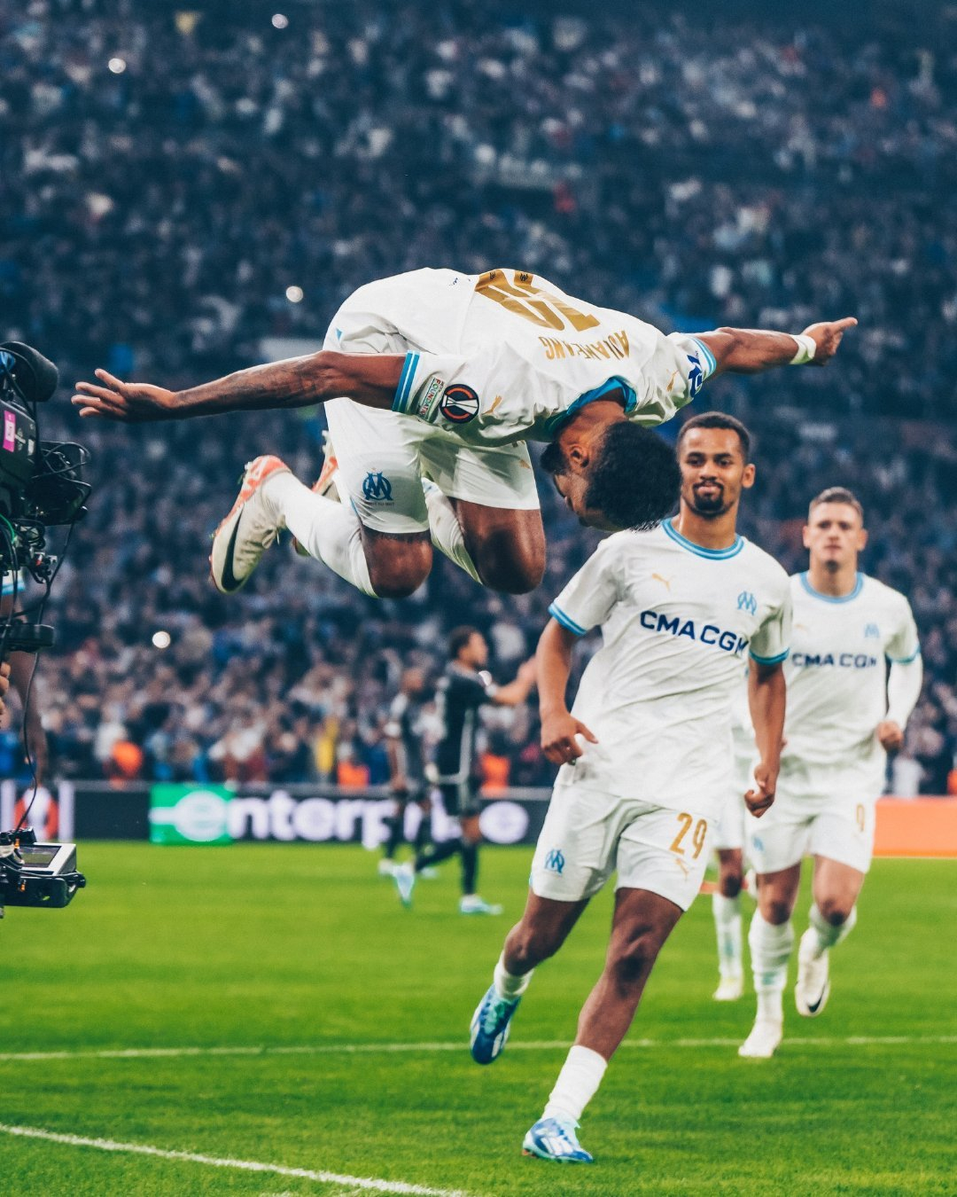 阿贾克斯加时赛绝杀,逆袭晋级欧冠半决赛 阿贾克斯加时赛绝杀,逆袭晋级欧冠半决赛