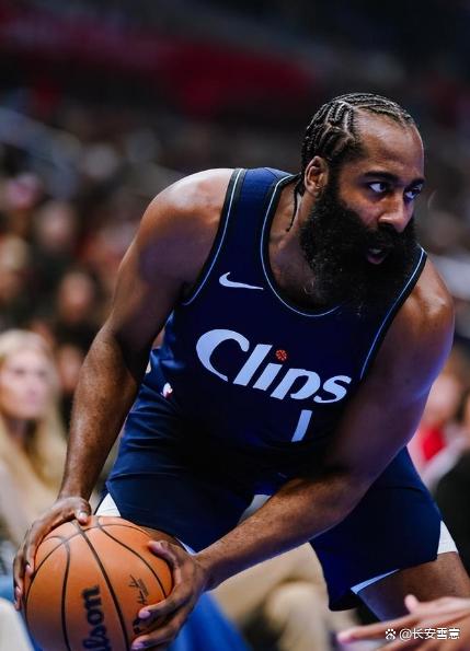 惊心动魄！快船踩着莲花步逆袭对手的简单介绍