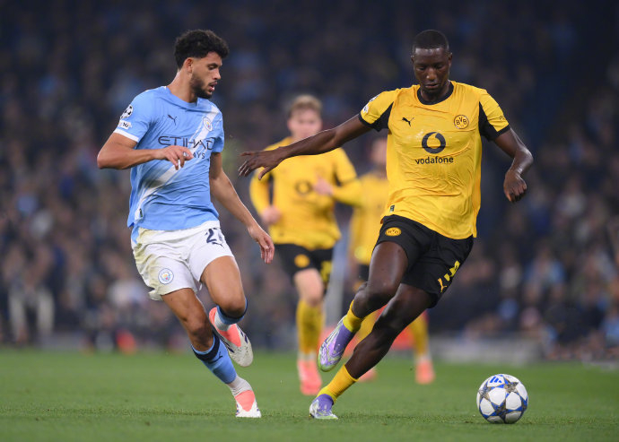 包含曼城大胜多特蒙德，晋级欧冠决赛呼之欲出的词条