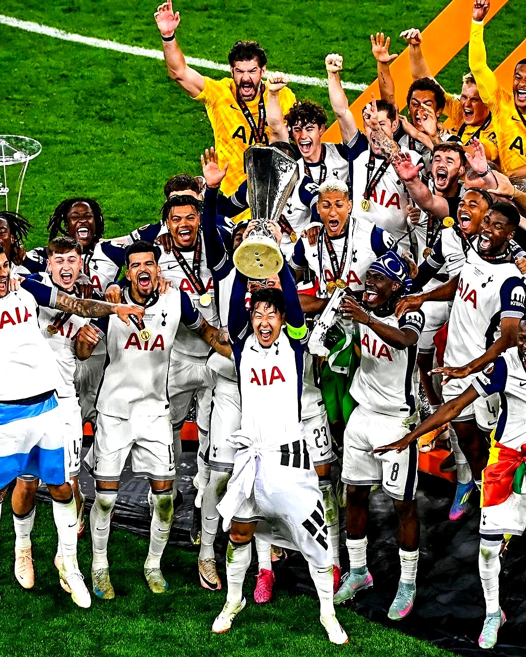 关于欧洲篮球超级联赛新赛季开幕，球队实力逐渐显现的信息