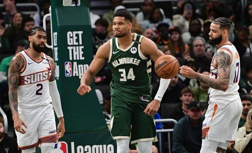 雄鹿内线稳固防守，助球队连胜的简单介绍