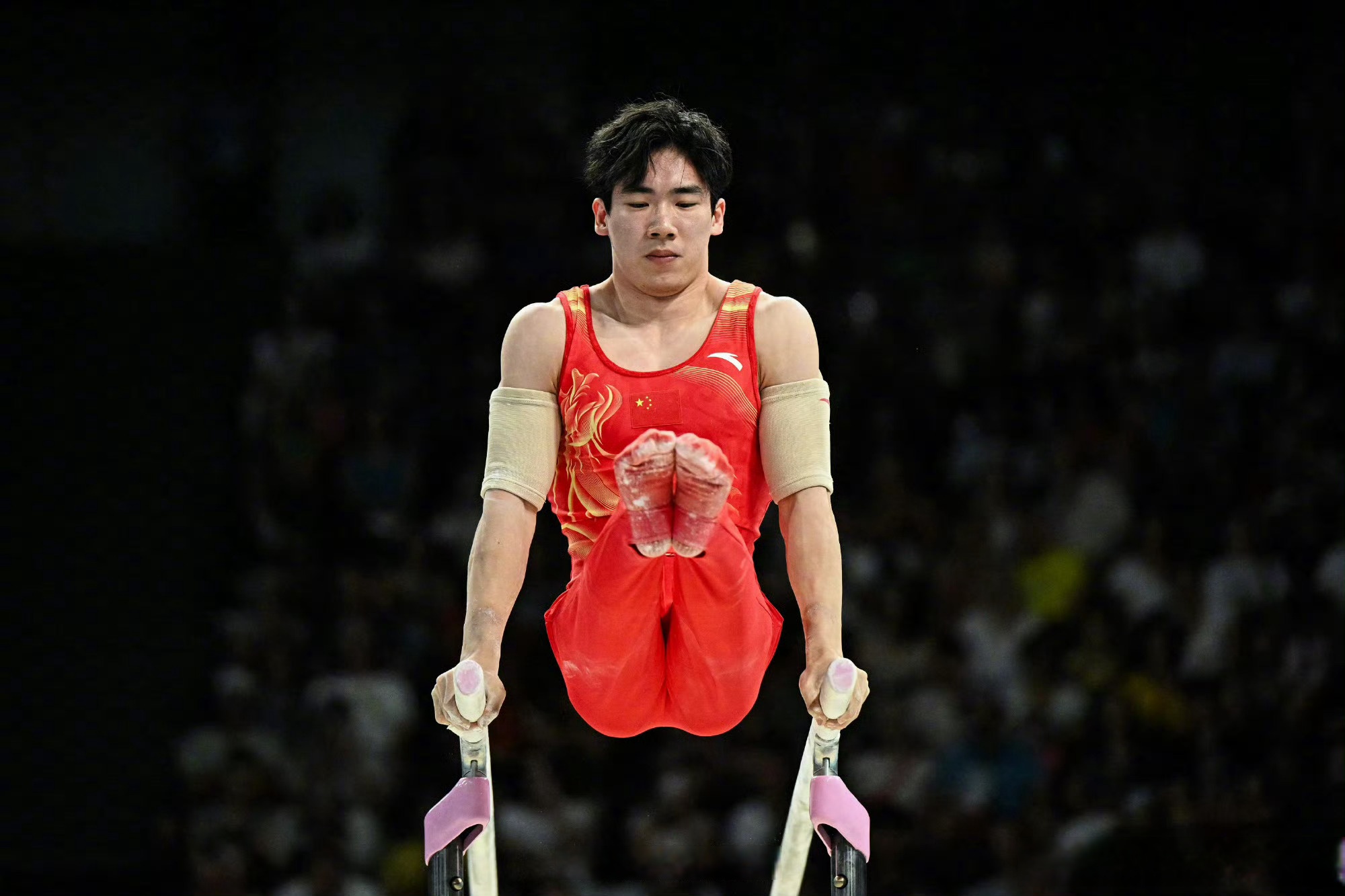 希腊射击选手发挥极佳，夺得第一