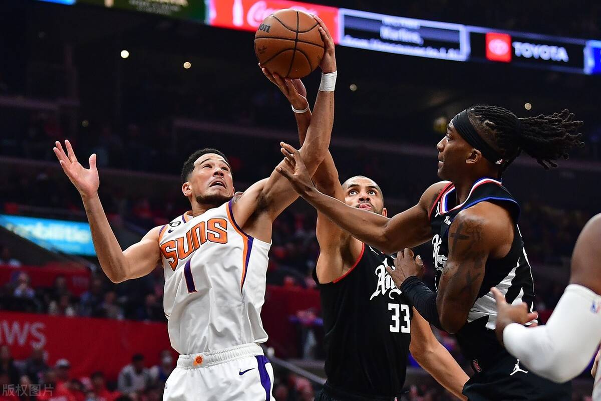 西西里大学队球员全力备战下一场比赛的简单介绍