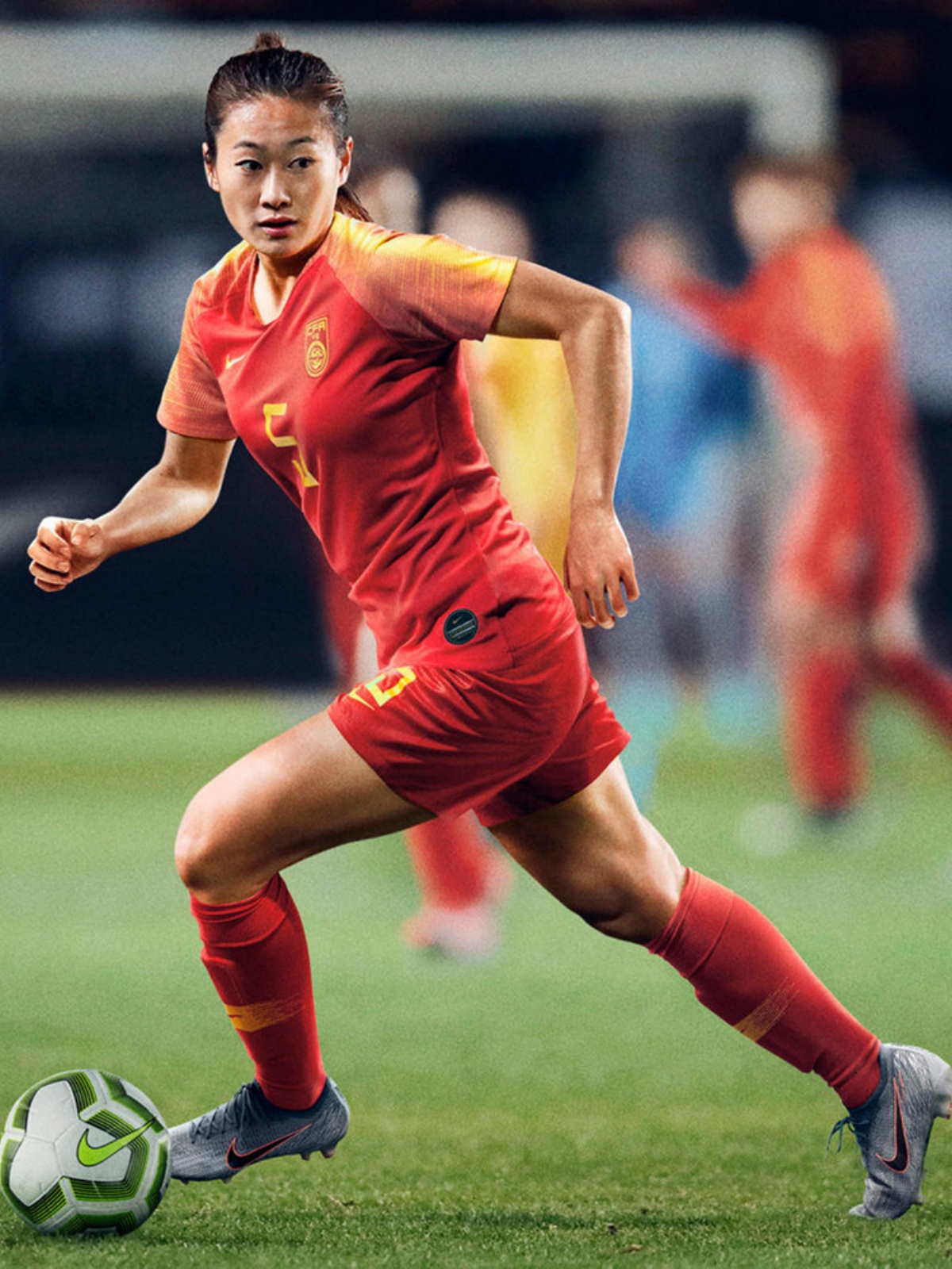 关于U-女足队在国际赛事中获得冠军殊荣的信息 关于U-女足队在国际赛事中获得冠军殊荣的信息