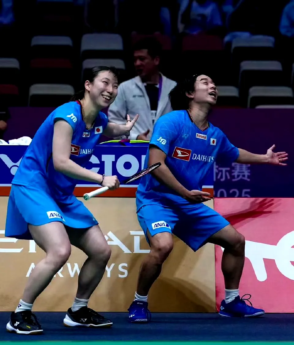 瑞典乒乓球队鏖战日本乒乓球队，波尔三分雨点燃全场的简单介绍