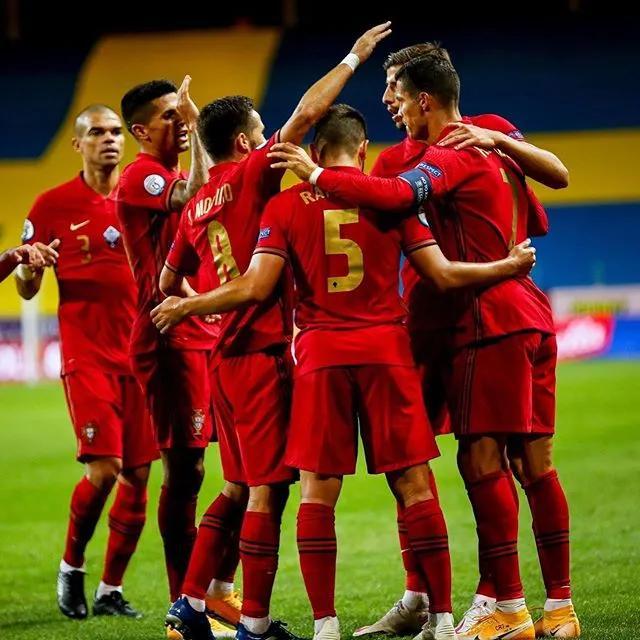 关于葡萄牙绝杀勒沃库森，范佩西送出助攻的信息