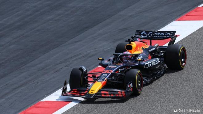 包含阿斯顿马丁横扫威廉姆斯，维斯塔潘扛起全队的词条