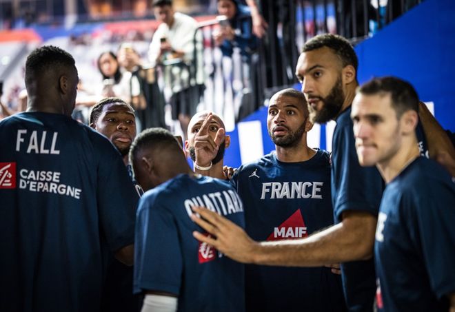 法国队险胜中国队，波尔带队取胜